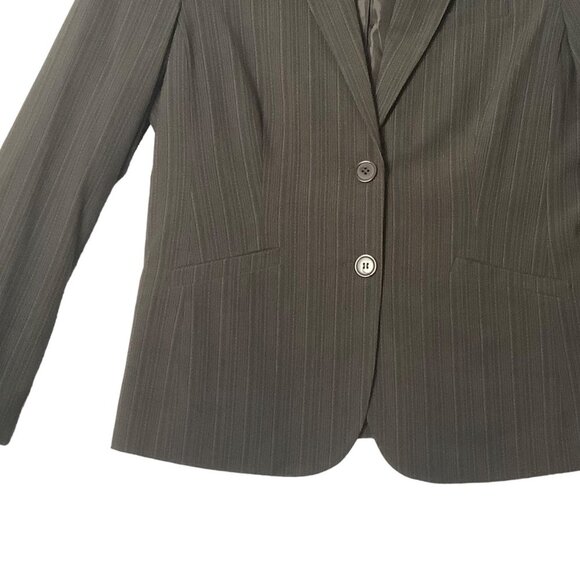 Script Blazer Women Size 10 Brown Pinstripe 2 Button 1 Vent Stretch - Picture 2 of 11